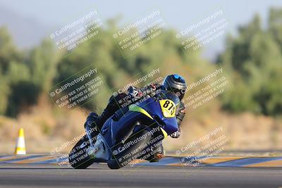 media/Nov-19-2023-CVMA (Sun) [[1f3d1b7ccb]]/Race 17 Amateur Supersport Middleweight/